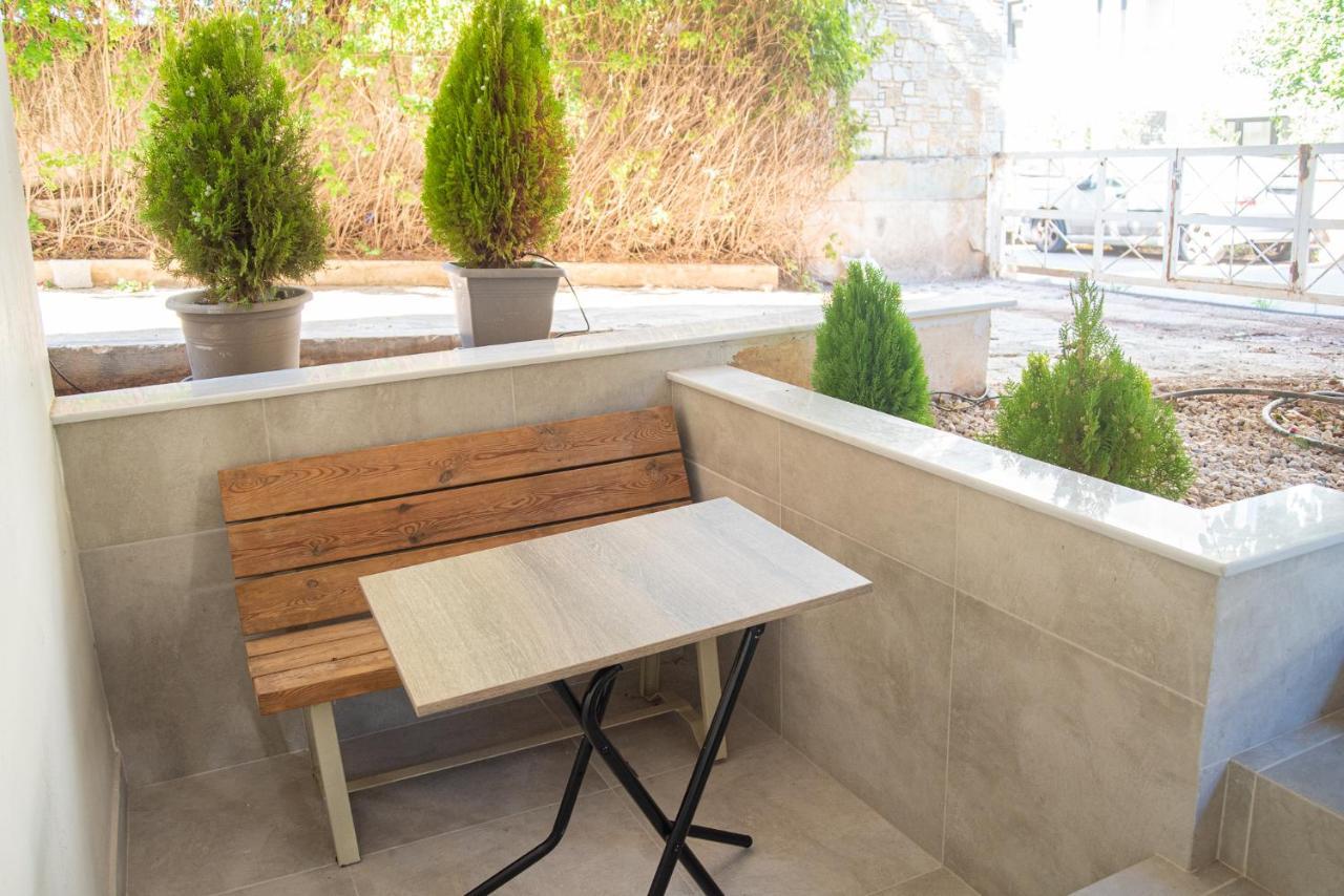 Apartmán Naiads Nest - The Garden Gem Várkiza Exteriér fotografie